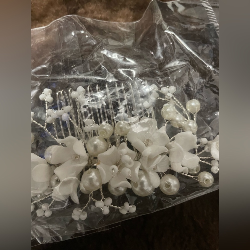 2 Wedding Hair Accessories Gorgeous Leaf headband and Comb for Brides, Vine Comb - Picture 2 of 10